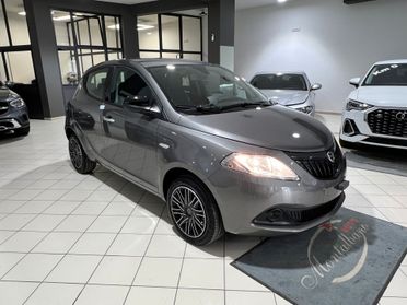 Lancia Ypsilon 1.0 FireFly 5 porte S&S Hybrid Oro KM 0