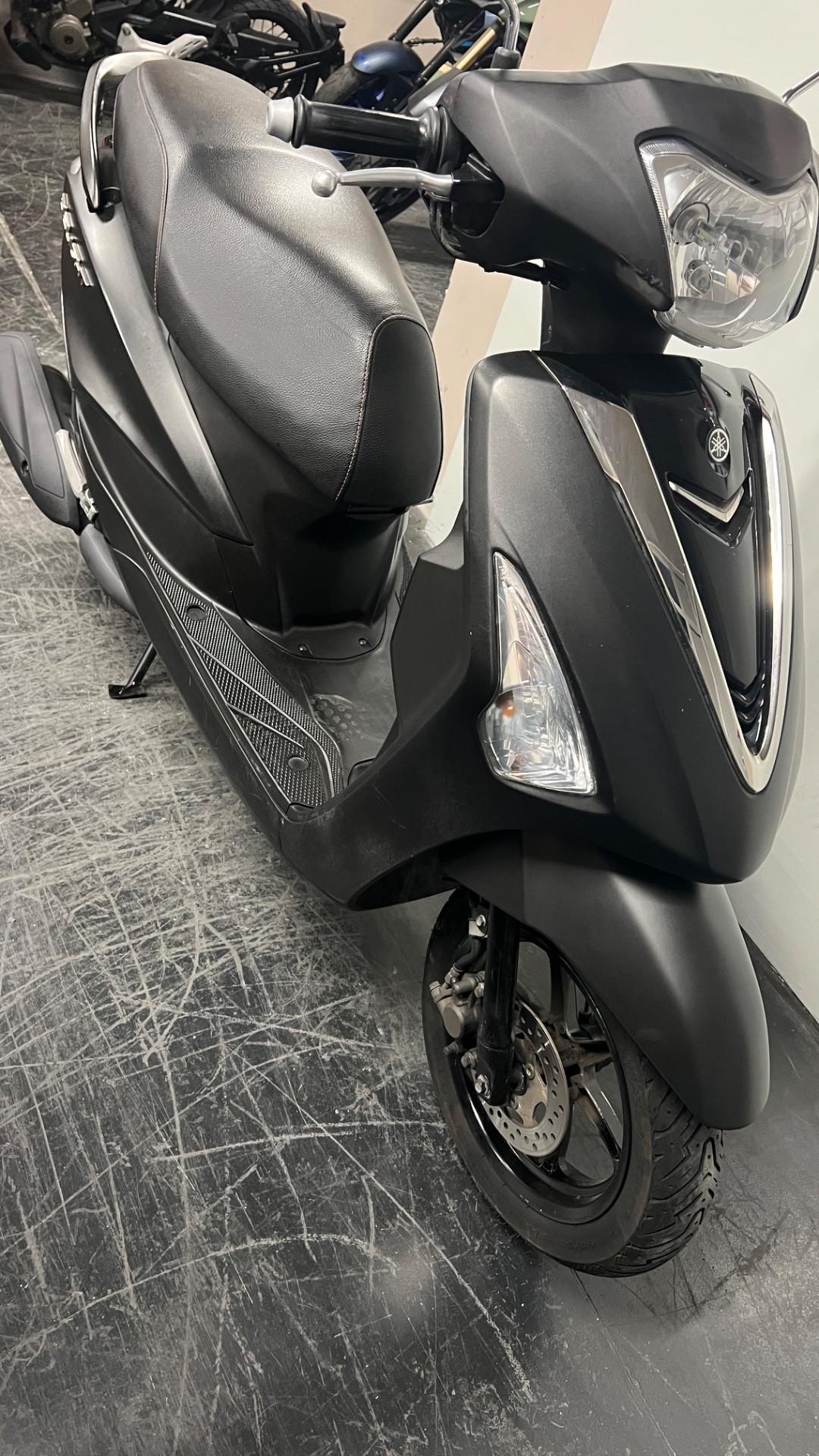 Yamaha D'elight 125