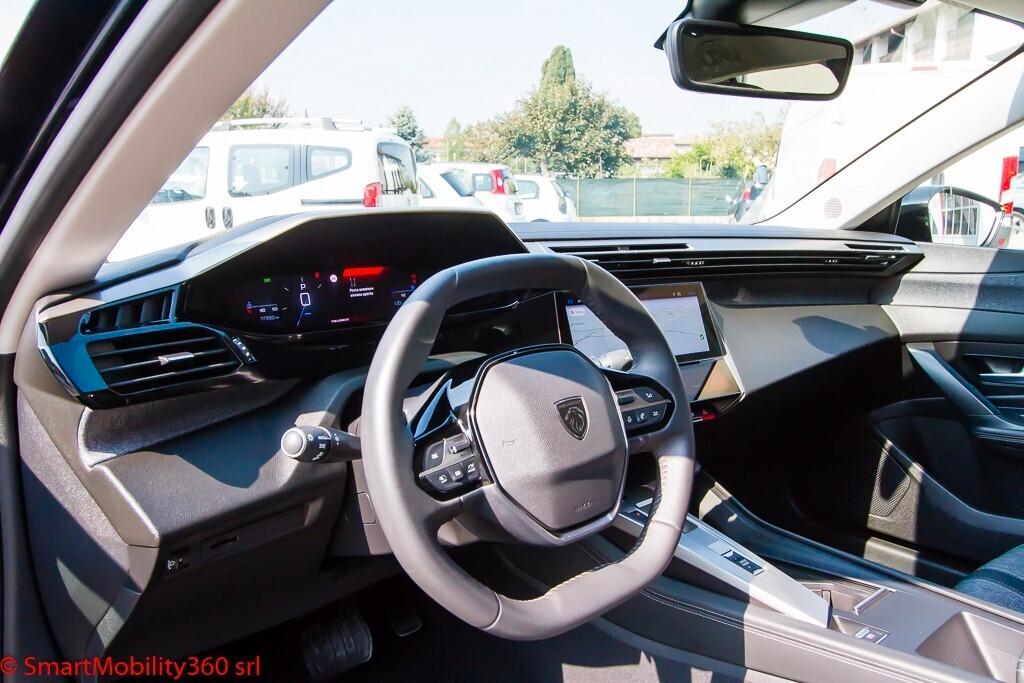 Peugeot 408 Hybrid 136 e-DCS6 Allure - Ok neopatentati!!!