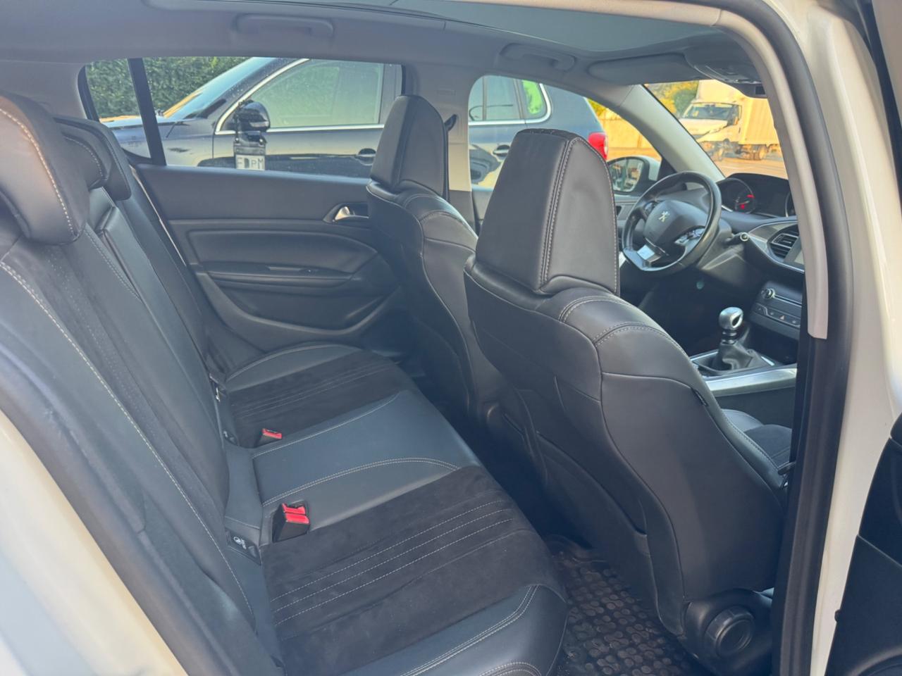 Peugeot 308 BlueHDi 150 S&S Allure