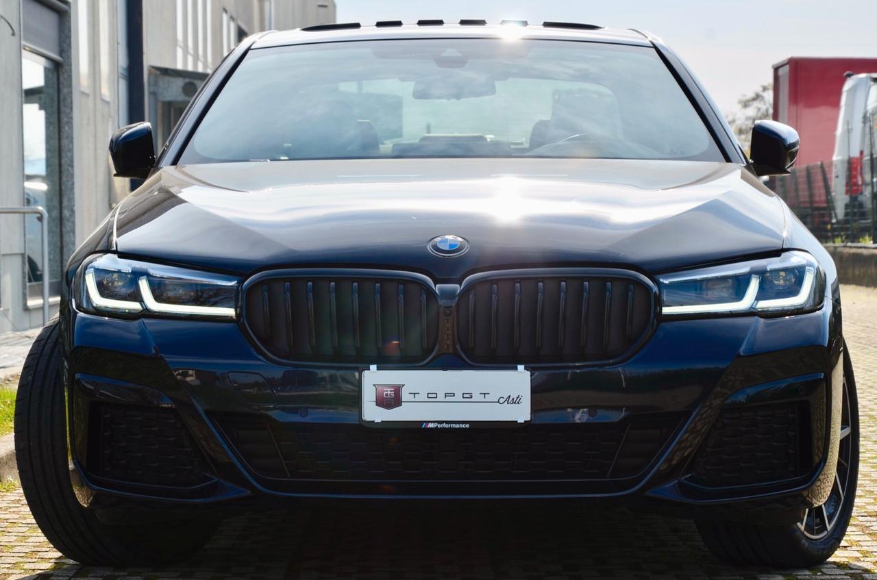 BMW 530e PHEV PLUG IN XDRIVE MSPORT 292cv AUTO, GARANZIA UFF BMW, SERVICE UFF BMW, UFF ITALIANA, CARBON SCHWARZ, EURO 6D, TETTO, PELLE, RETROCAMERA 360°, PERMUTE
