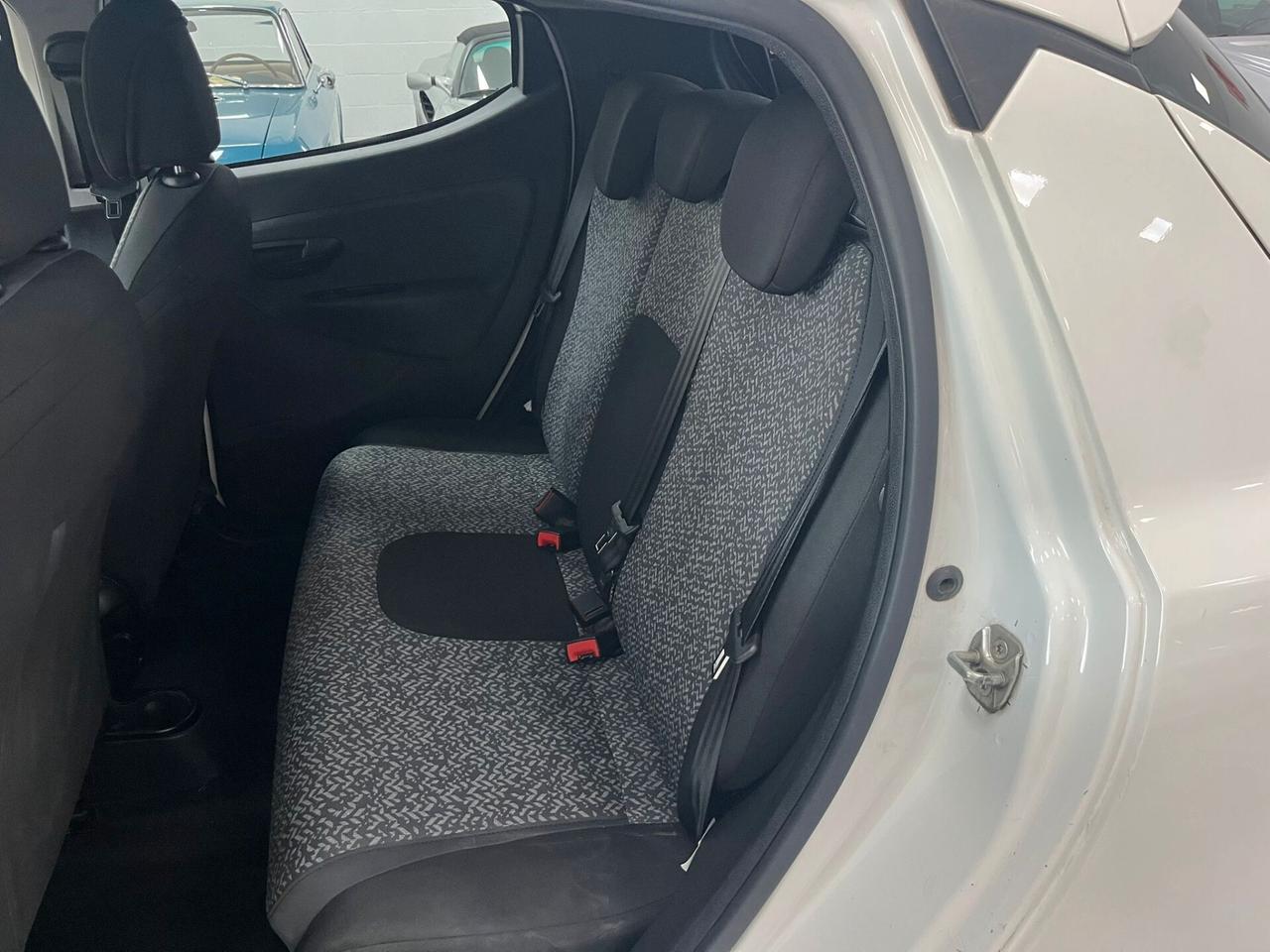 Lancia Ypsilon 1.0 hybrid