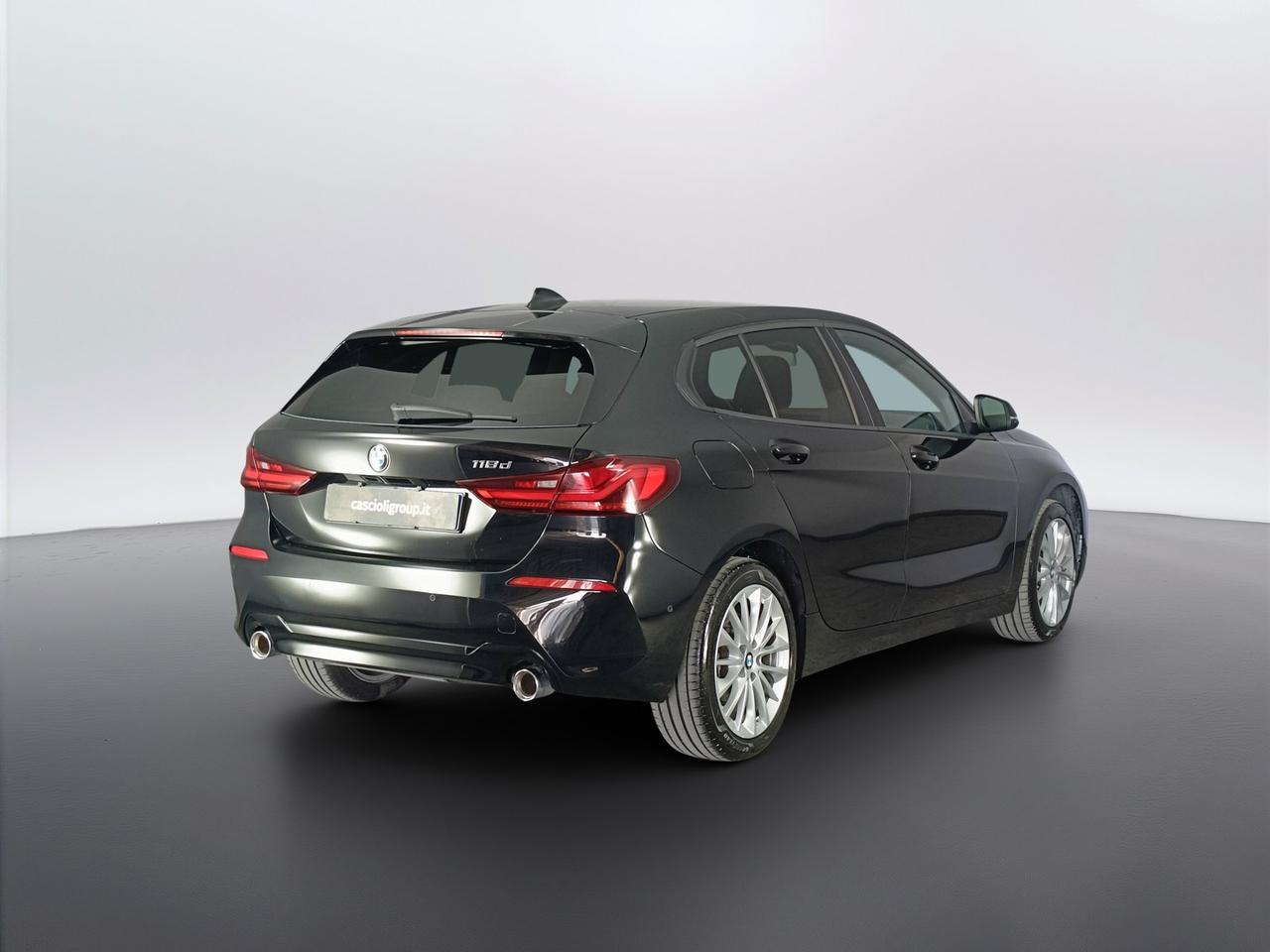BMW Serie 1 F40 - 118d Advantage auto