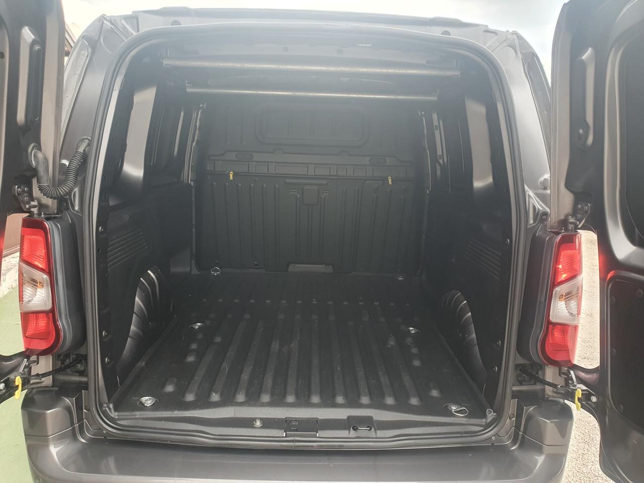 Peugeot Partner BlueHDi 100 S&S PL Furgone Pro