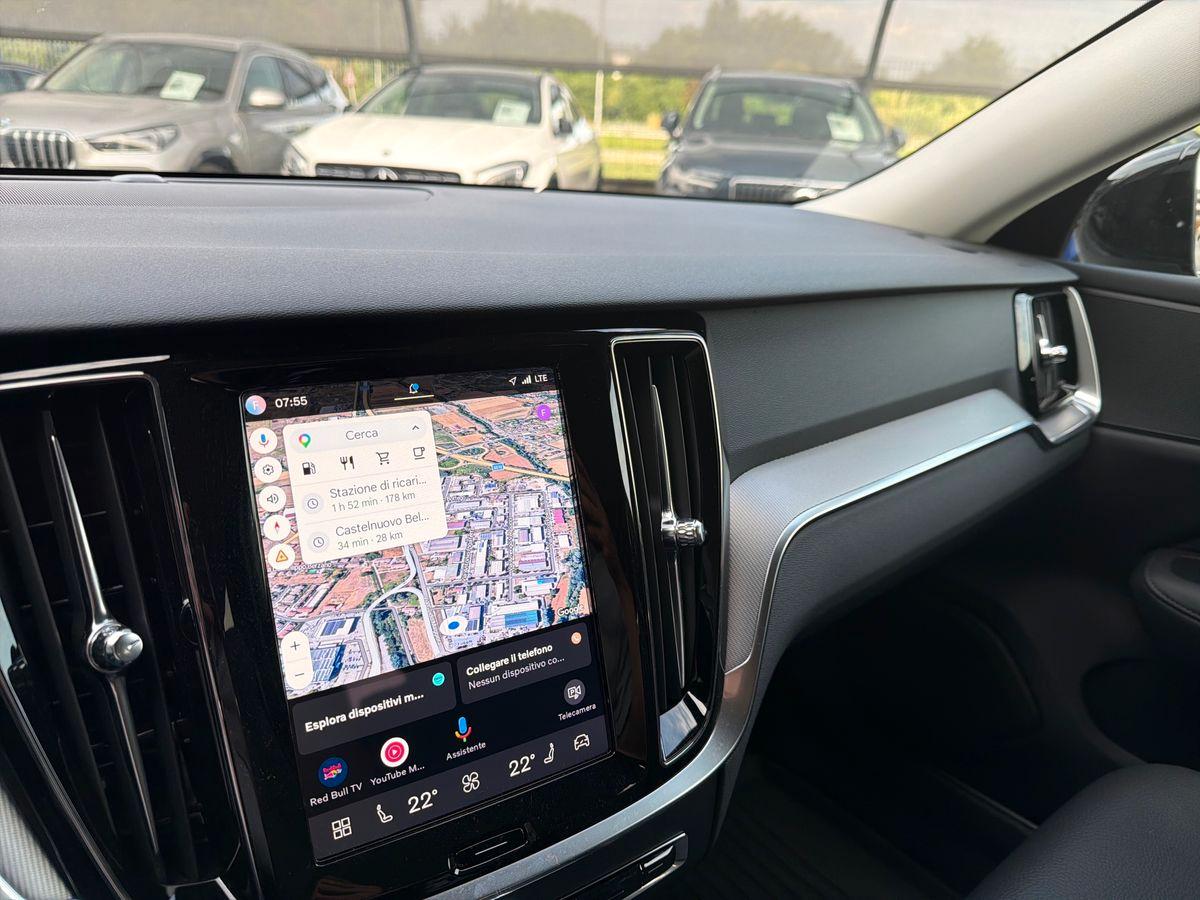 VOLVO V60 2.0 b4 Plus Dark auto