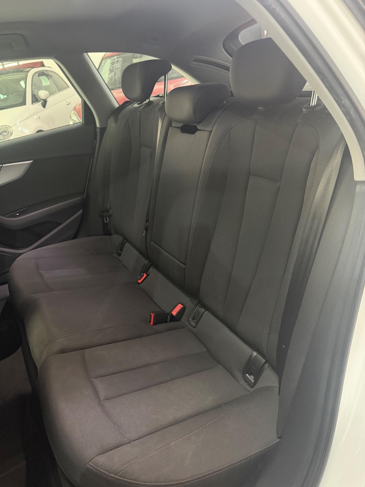 Audi A4 allroad 2.0 TDI Business Evolution Plus