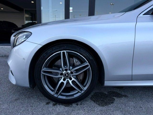 MERCEDES-BENZ E 220 d Premium Plus AMG*BERLINA*TETTO APRIBILE