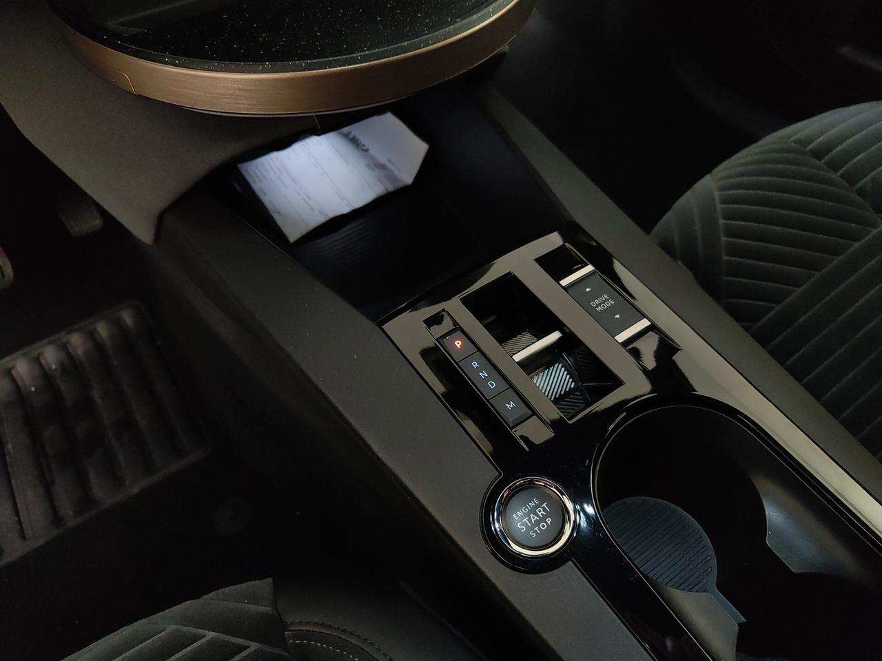 Lancia Ypsilon Hybrid e-DCT LX