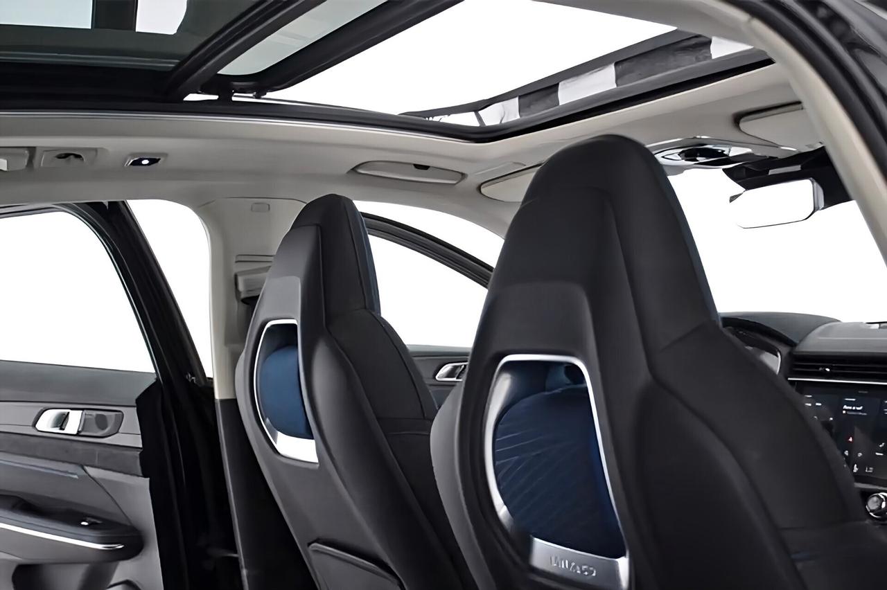 LYNK&CO O1 1.5 HYBRID PERFETTA