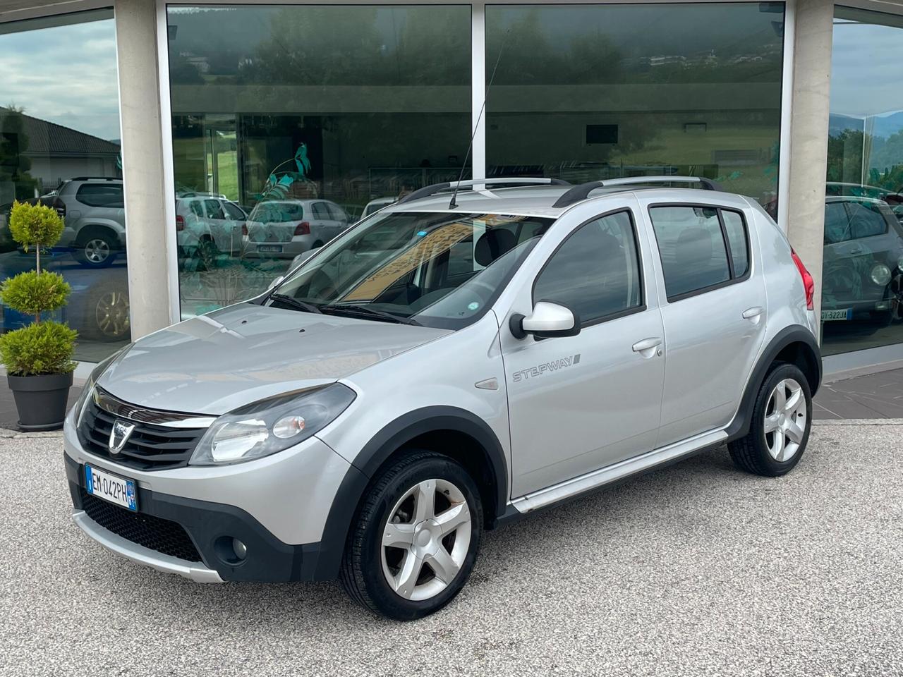 Dacia Sandero Stepway 1.6 8V 85CV "BENZ-GPL"