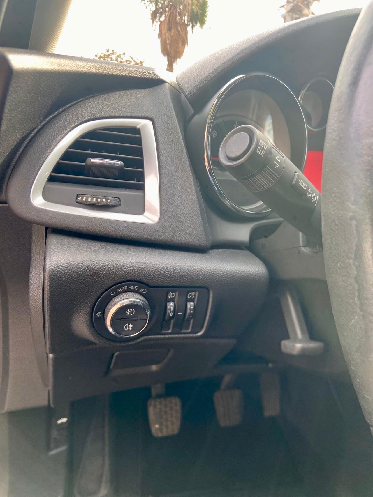 Opel Astra Sports Tourer 1.7 TDCI 130cv Cosmo