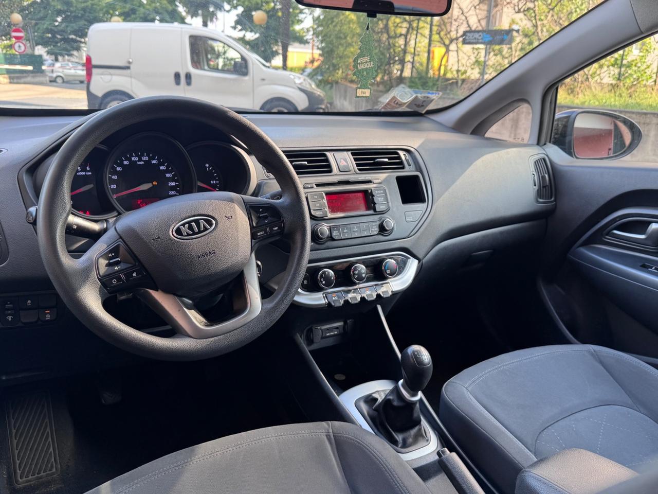 Kia Rio 1.1 CRDi WGT 5p. EX