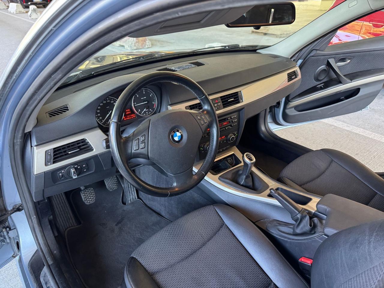 Bmw 320d 4x4 Touring Futura euro 5 - 2011