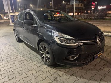Renault Clio 5 Porte Clio 1.5 dci energy Intens 90cv edc **NEOPATENTATI**