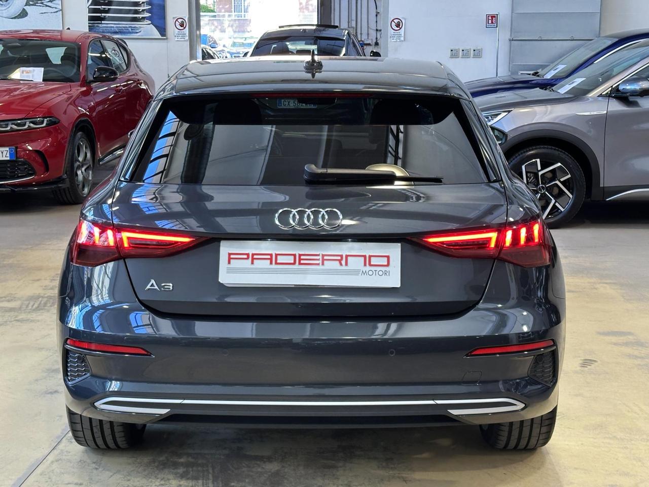 Audi A3 Sportback 35 2.0 tdi Business Advanced s-tronic-Carplay-18"