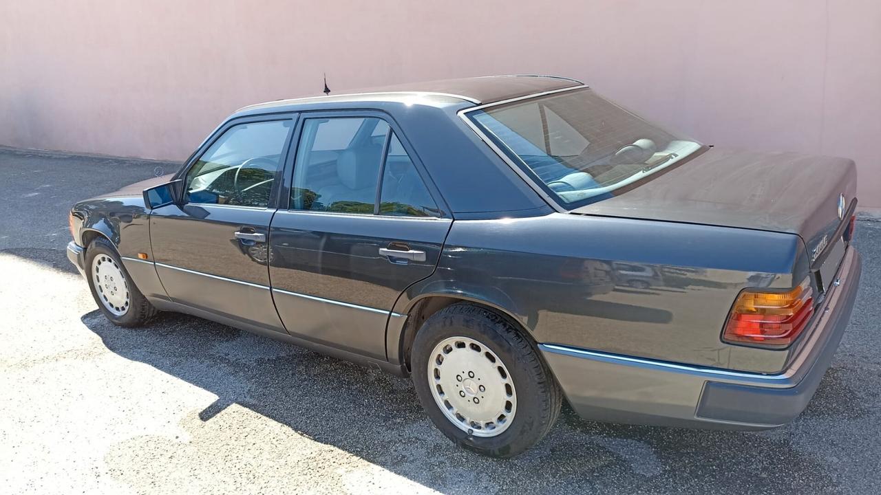 Mercedes Benz 200 E anno 1987 - Per Veri Intenditori