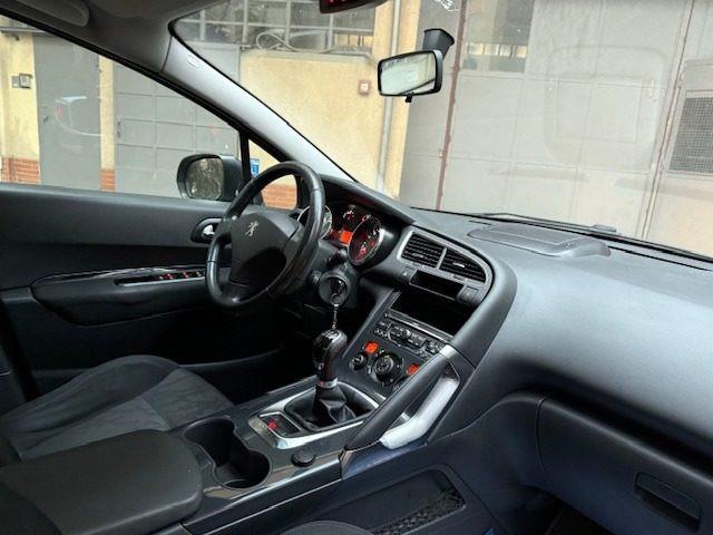 PEUGEOT 3008 1.6 VTi 120CV Premium