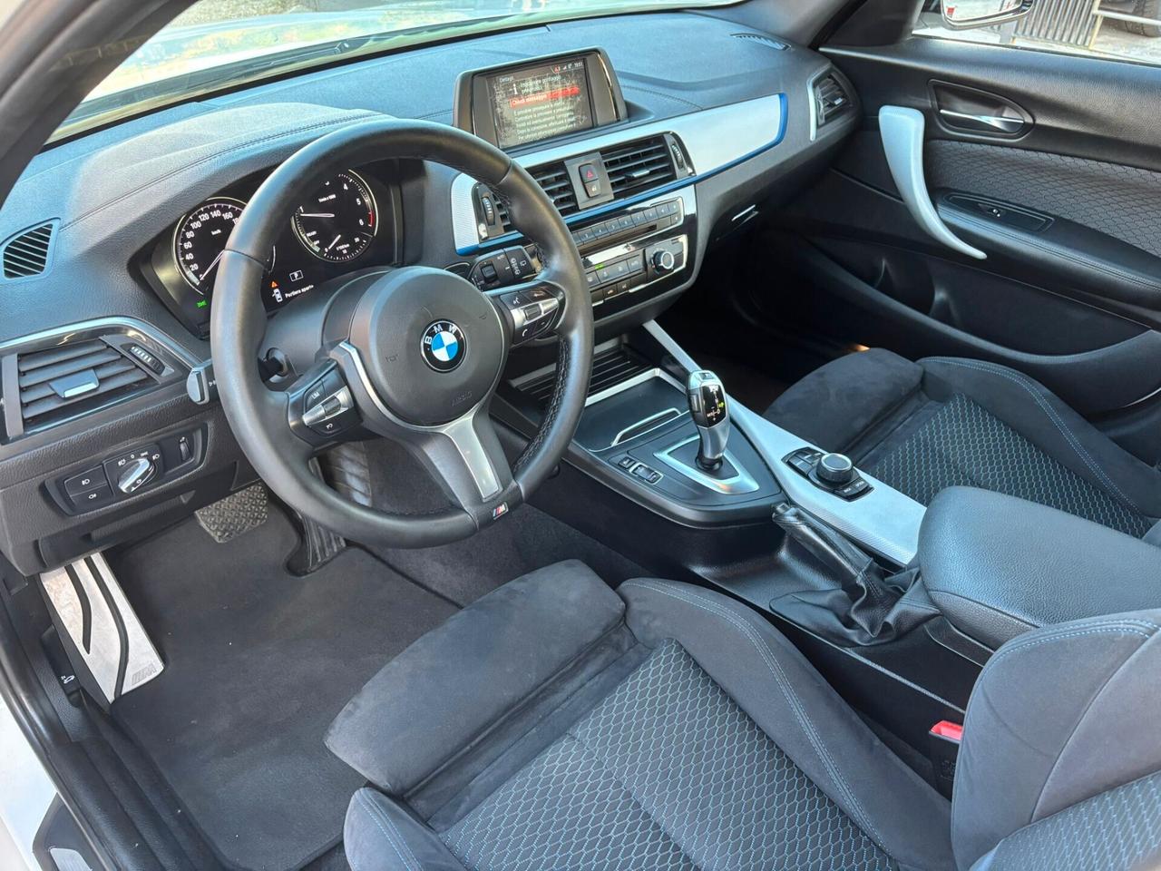 Bmw 118 118d 5p. Msport