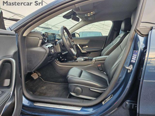 MERCEDES-BENZ CLA 200 Shooting Brake d Sport auto tg : GK808ZT