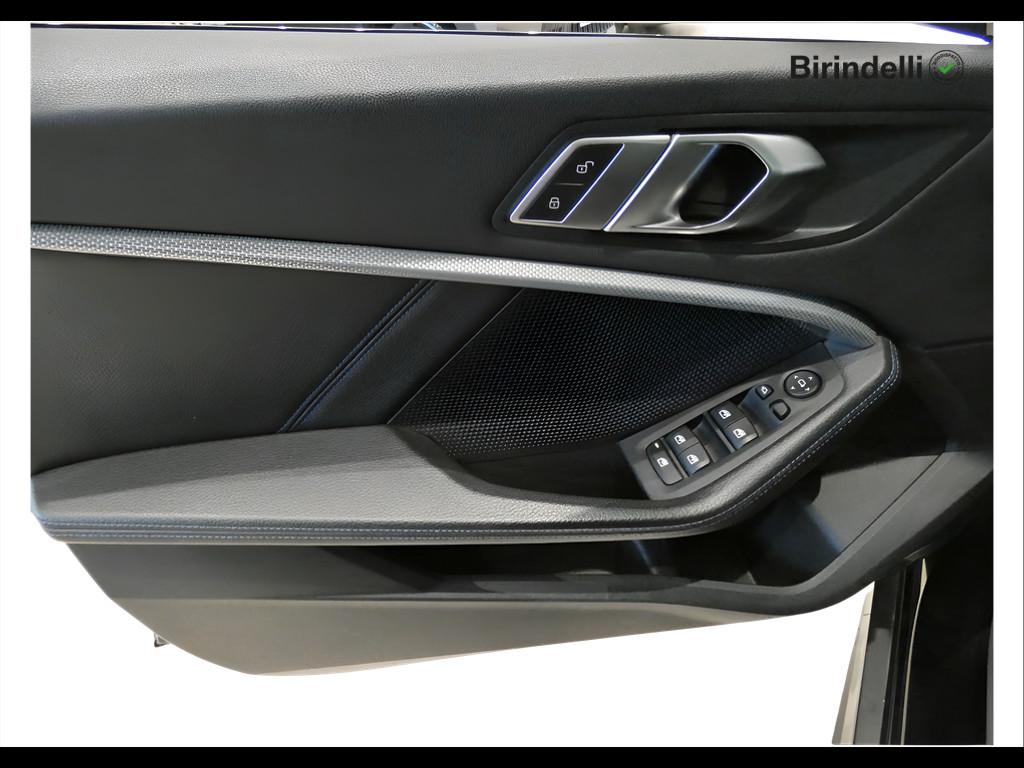 BMW Serie 1 (F40) - 118d 5p. Msport