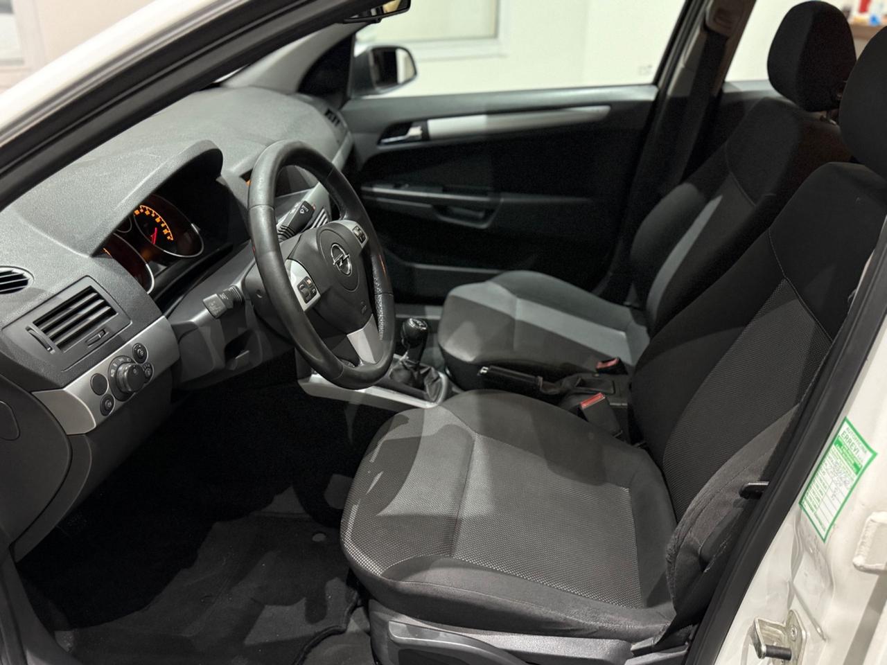 Opel Astra 1.7 CDTI 110CV/Kw81 Per Neopatentati