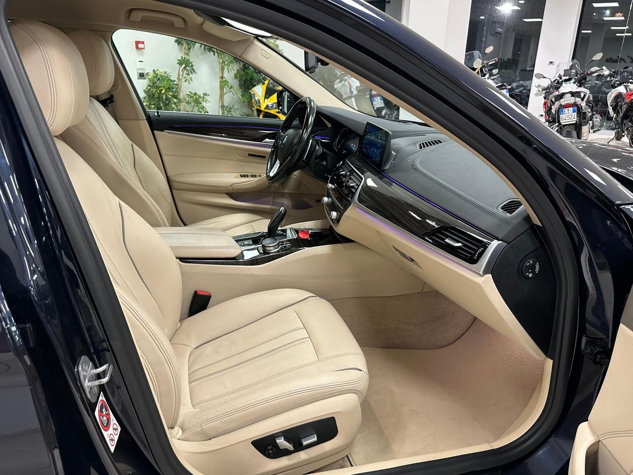 Bmw 520 520d xDrive Luxury 190 CV - 2018