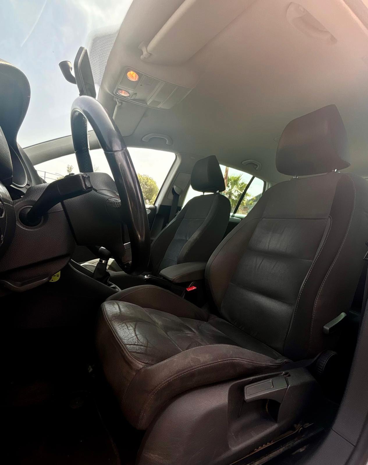 Volkswagen Golf 1.6 TDI DPF 5p. Highline