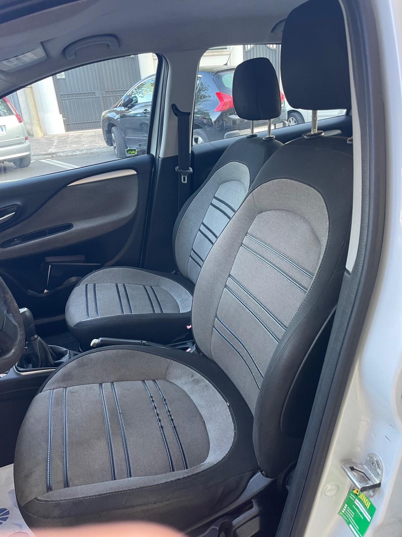 Fiat Punto Evo 1.3 Mjt 90 CV 5 porte Dualogic Emotion