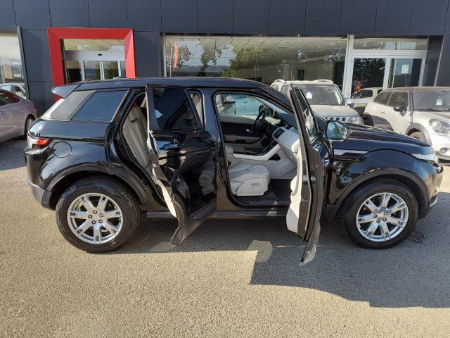 LAND ROVER Range Rover Evoque 2.2 TD4 5p. Pure