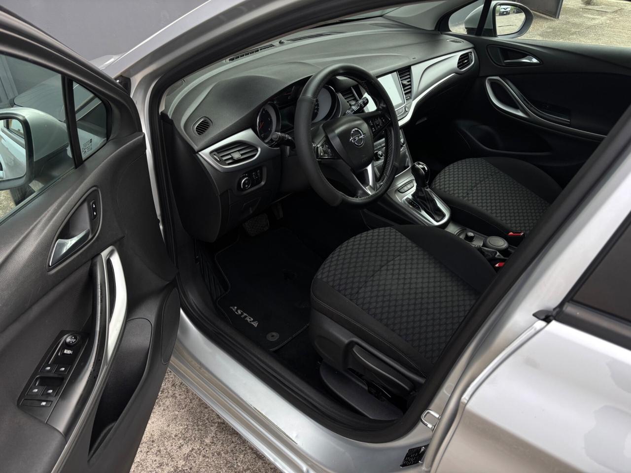 Opel Astra 1.6 CDTi 136CV aut. Garanzia. Neopatentati