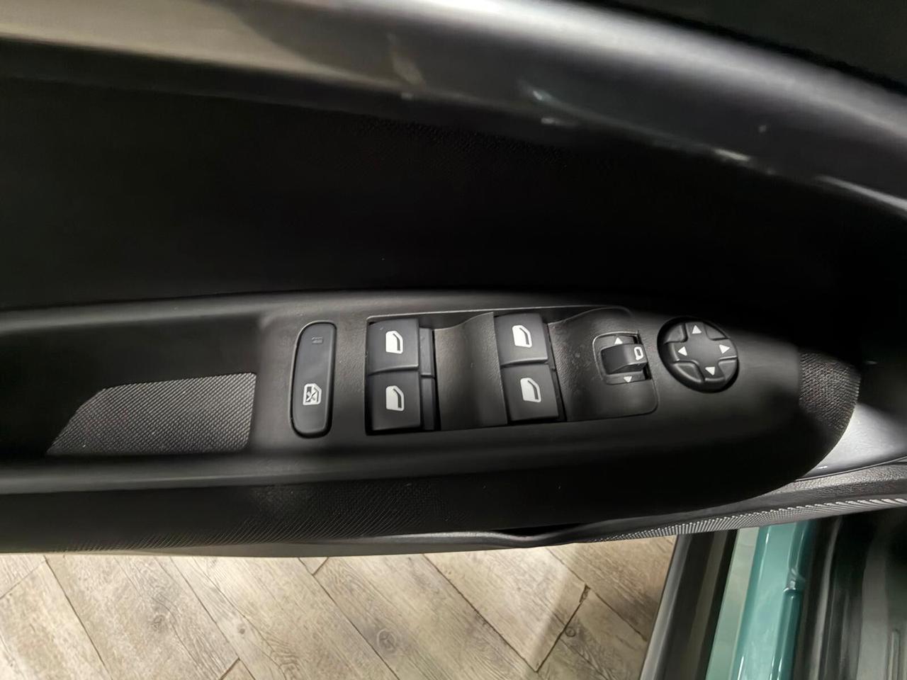 Fiat 600 Hybrid 100 CV DCT MHEV ADATA PER NEOPATENTATI