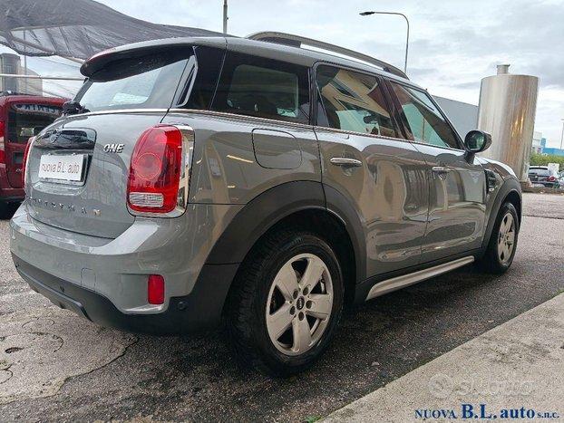 MINI - Countryman - Mini One Northwood Edition