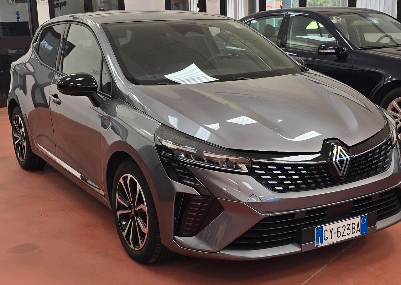 Renault Clio 1.0 TCe 90 CV (66 kW) Techno – Berlina Moderna, Tecnologica e Sostenibile