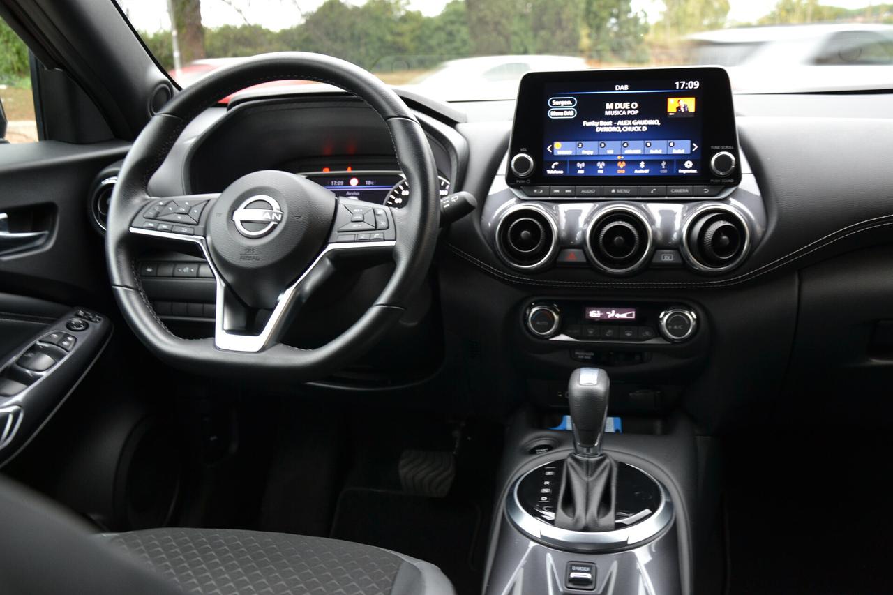 Nissan Juke 1.6 HEV N-CONNECTA AUTO.+ NAVI+RCAM+LED+CRUISE