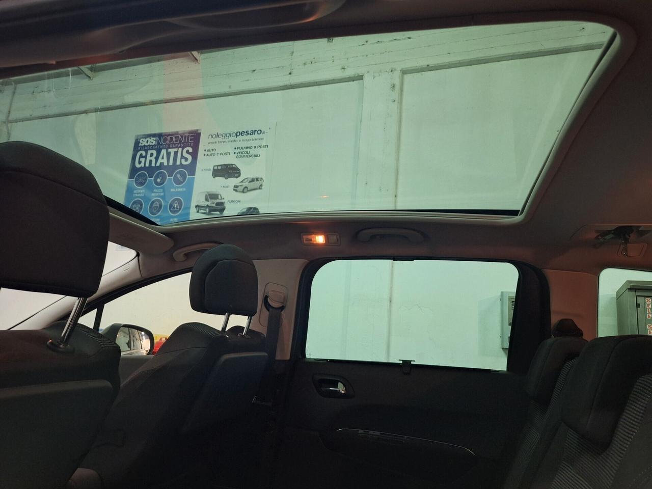 Peugeot 5008 2.0 HDi 150CV Business NAVI TETTO 5 POSTI GANCIO TRAINO HEAD-UP DISPlAY