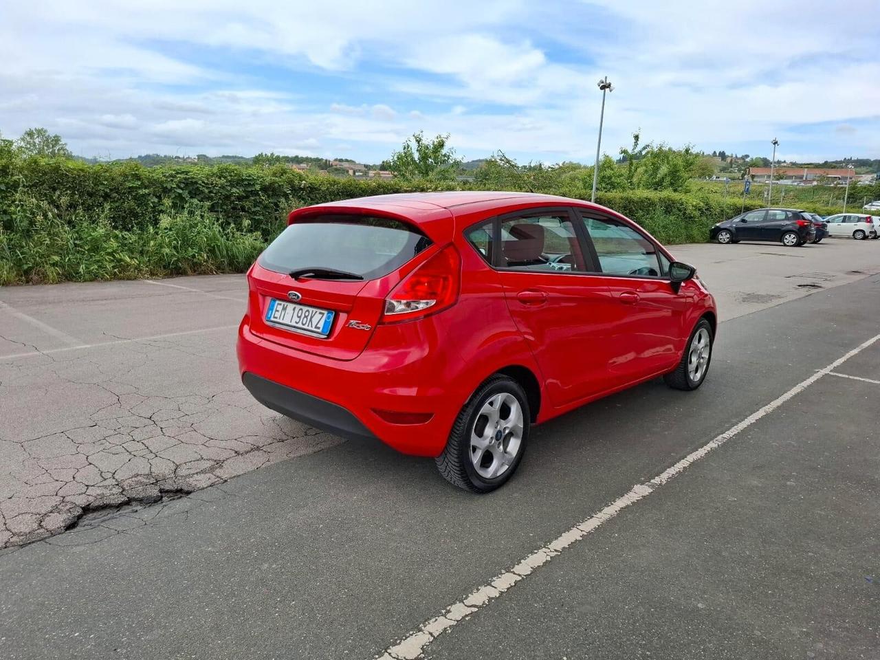 Ford Fiesta 1.4 5 porte Bz.- GPL Titanium