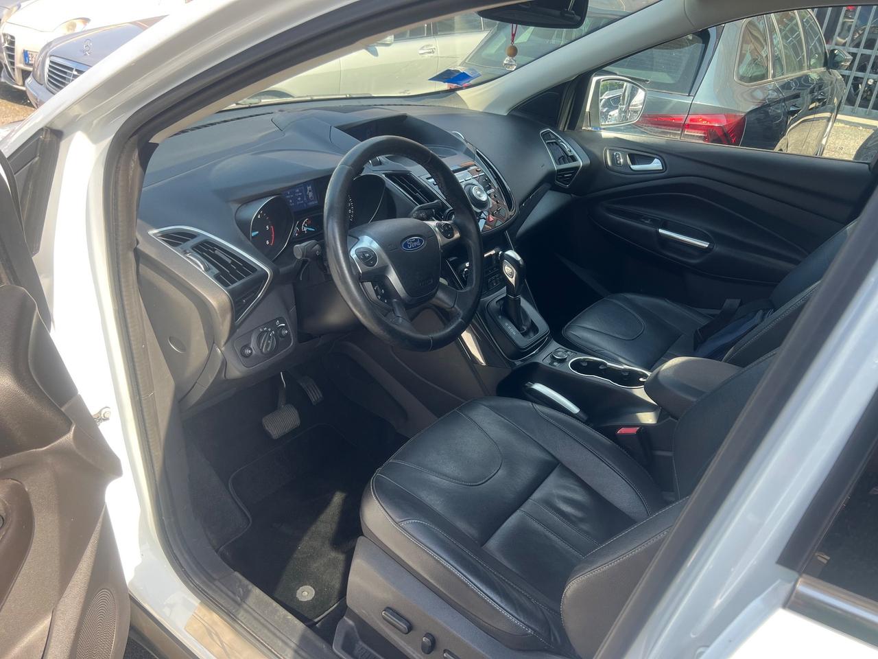 Ford Kuga 2.0 TDCI 140 CV 4WD Powershift Titanium