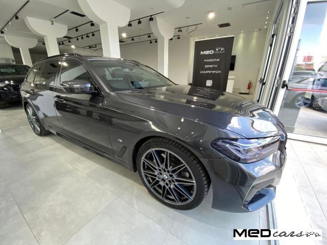 BMW - Serie 5 Touring - 520i Touring Msport