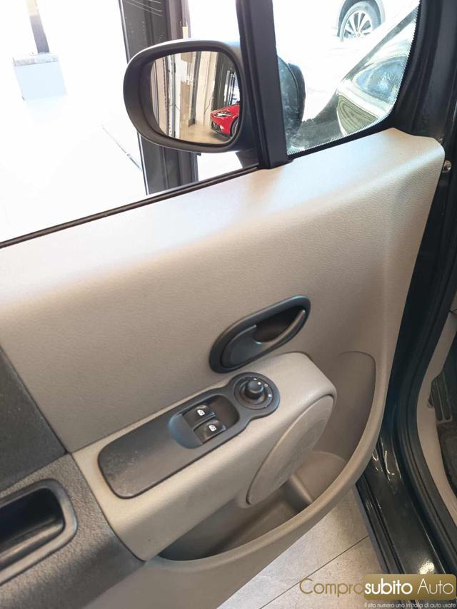 RENAULT Modus 1.2 16V Luxe Dynamique