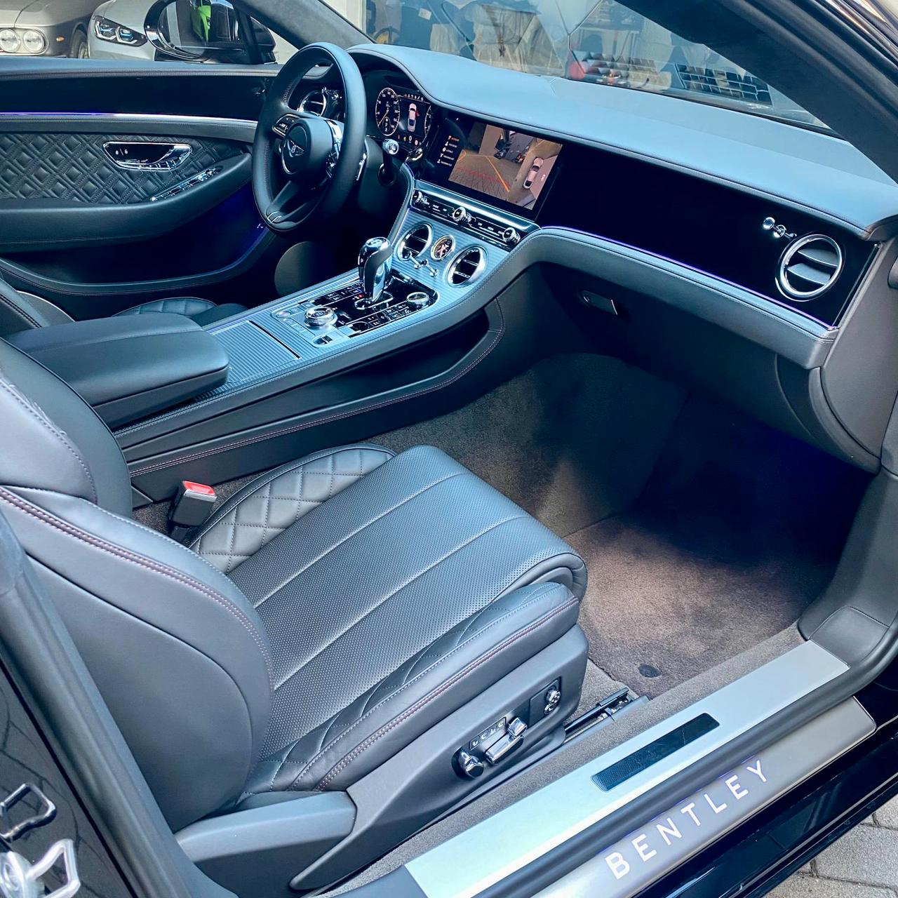 Bentley Continental GT Coupe TOTAL BLACK IVA Continental GT 4.0 V8 Mulliner 550cv auto