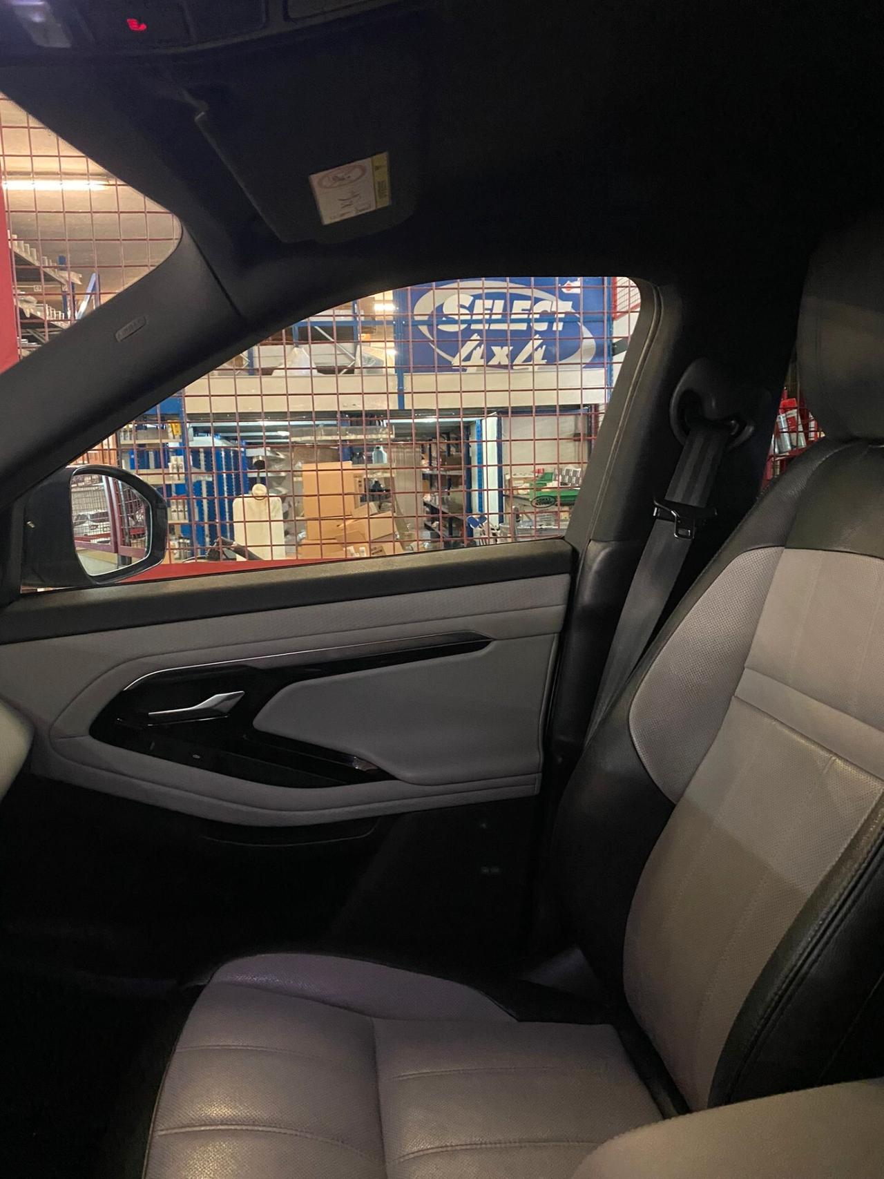 Land Rover Range Evoque 2.0D I4-L.Flw 150 CV AWD Auto R-Dynamic