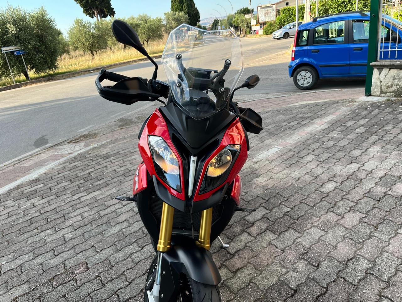 BMW S 1000 XR .