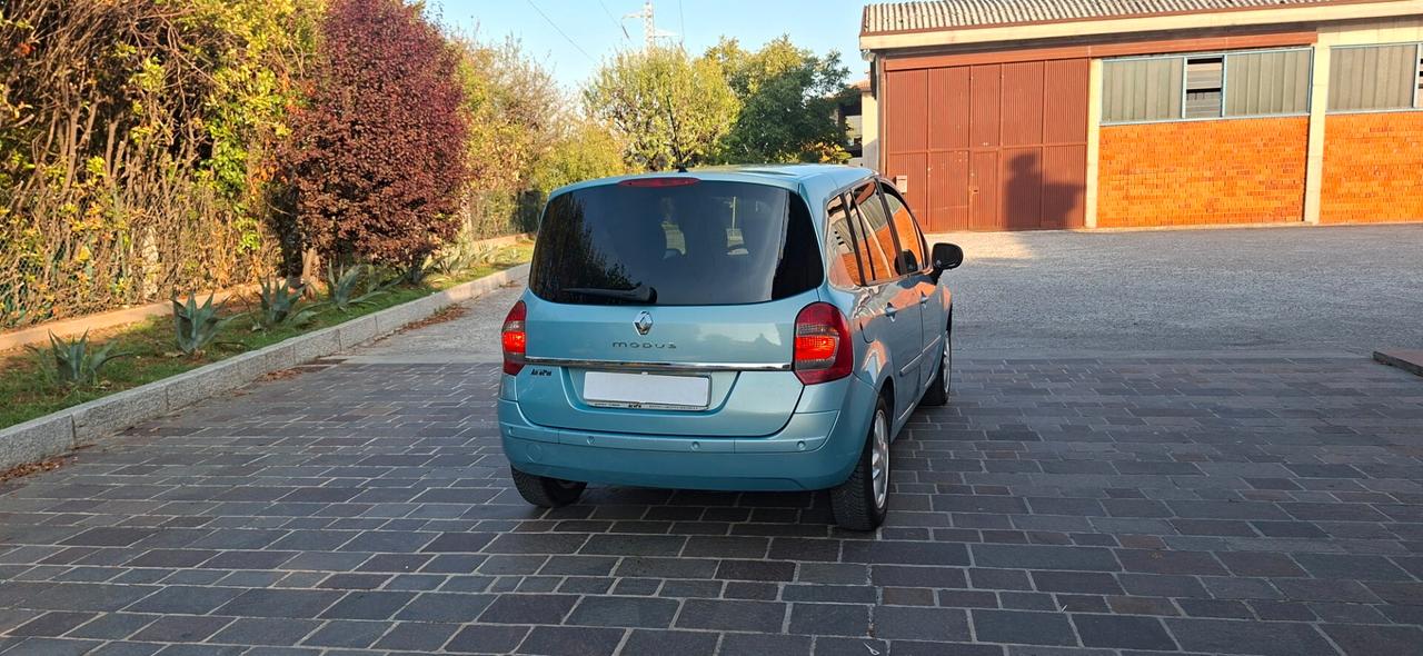 Renault Modus 1.2 16V GPL Dynamique