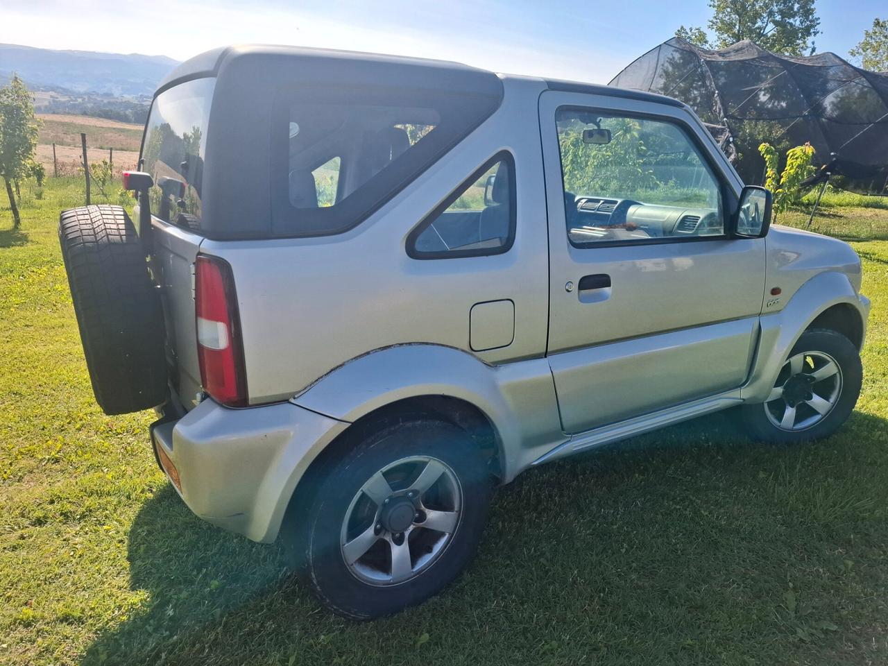 Suzuki Jimny 1.5 DDiS cat 4WD JLX