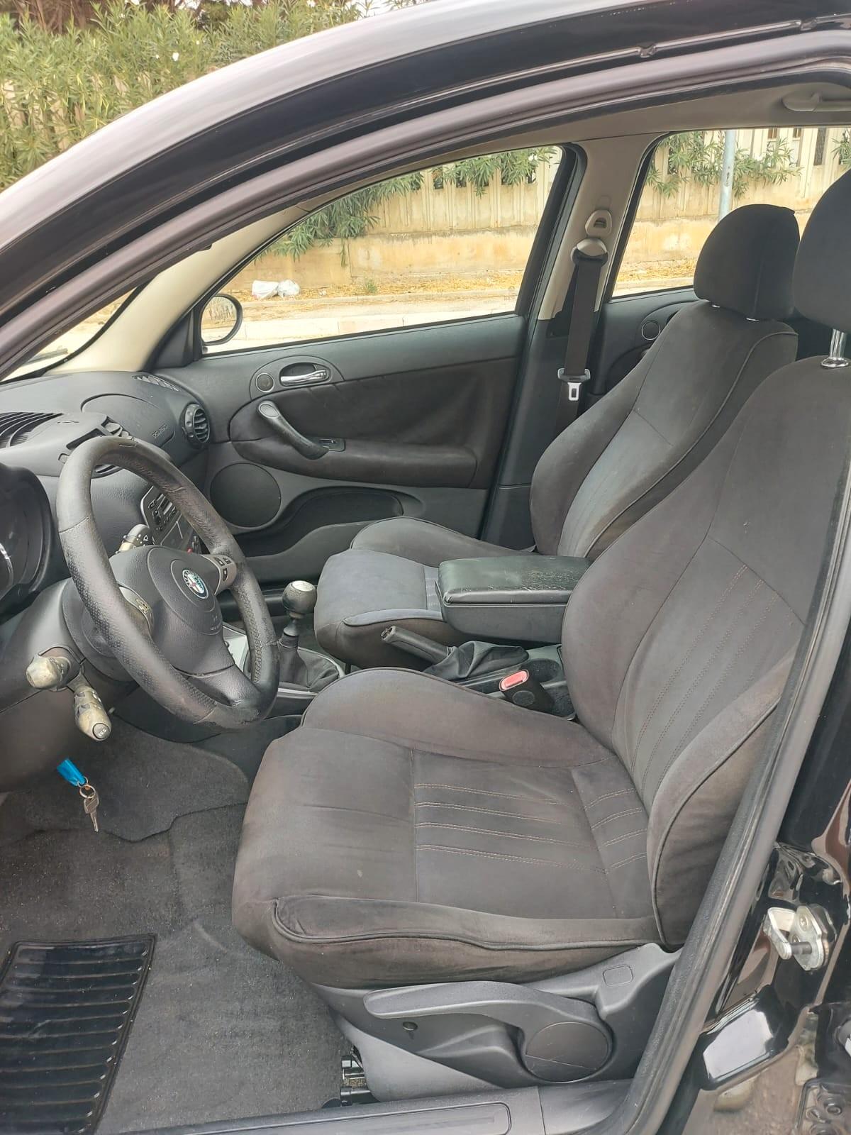 Alfa Romeo 147 1.9 JTD M-JET 16V 5 porte Dist.