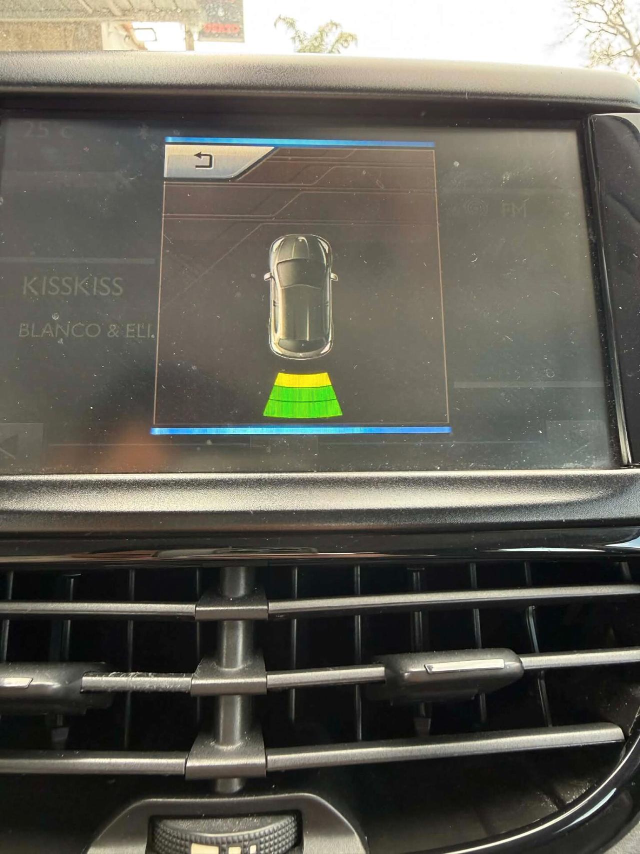 Peugeot 2008 1.6 e-HDi 92 CV - 2014