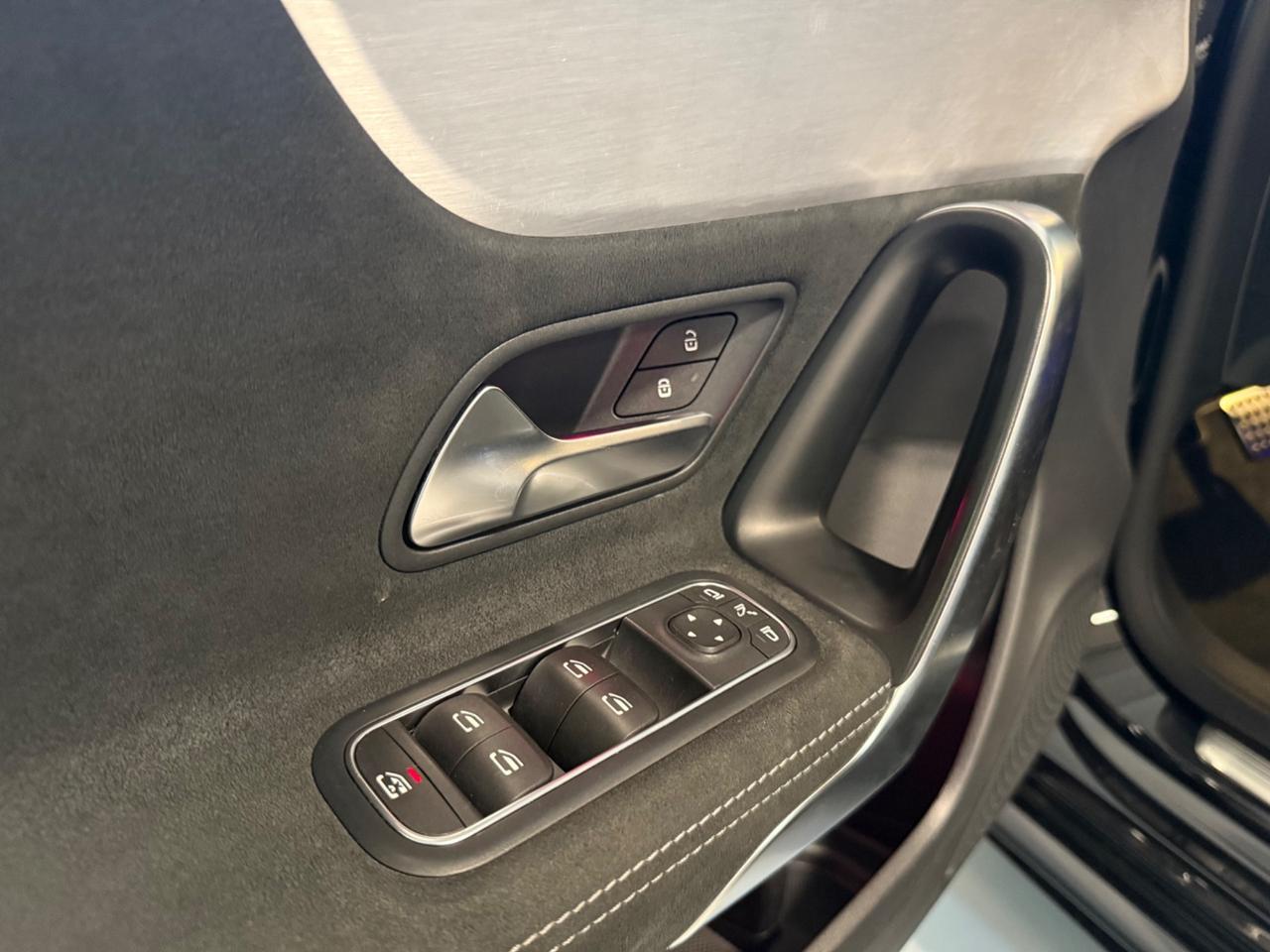 Mercedes-benz A 180 d Premium Edition One AMG Night Edition
