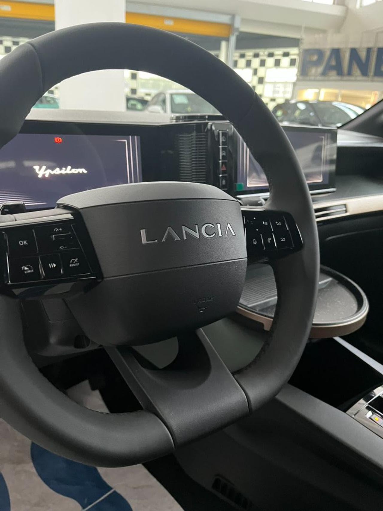 LANCIA Ypsilon 4ª serie Ypsilon Hybrid e-DCT