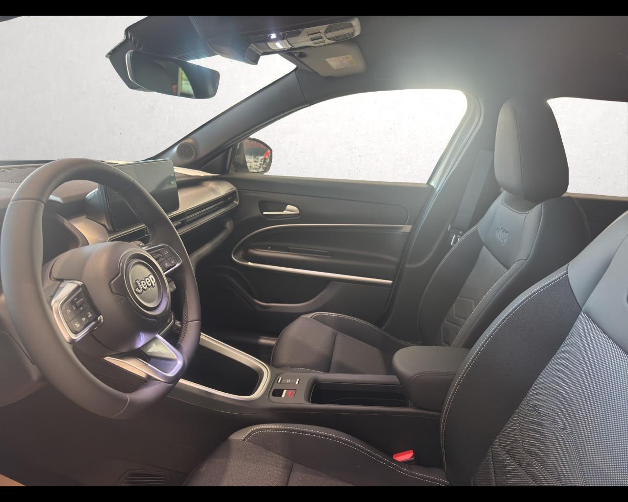 JEEP Avenger - Avenger 1.2 Turbo 110 CV e-Hybrid Summit