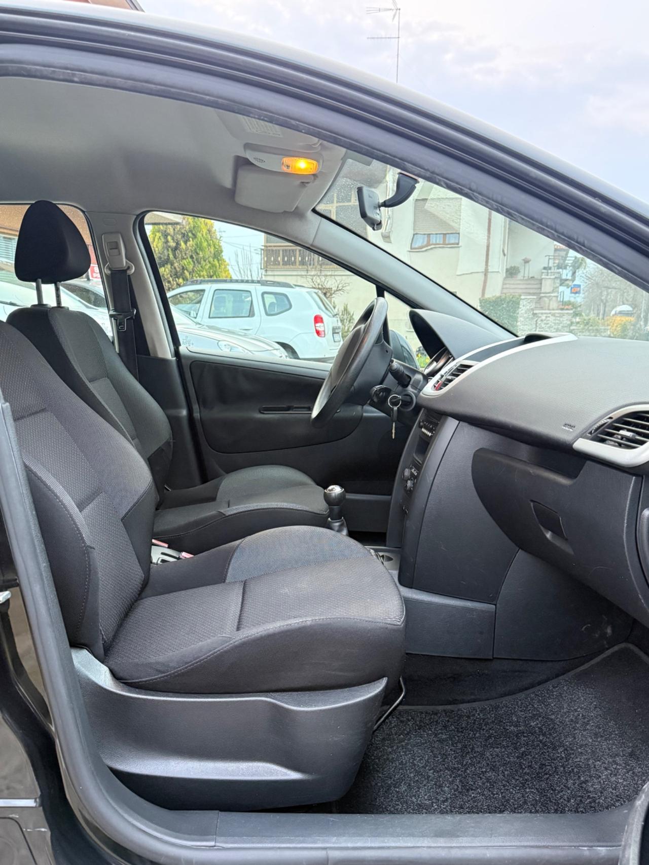 Peugeot 207 1.4 HDi 70CV FAP 5p. XS